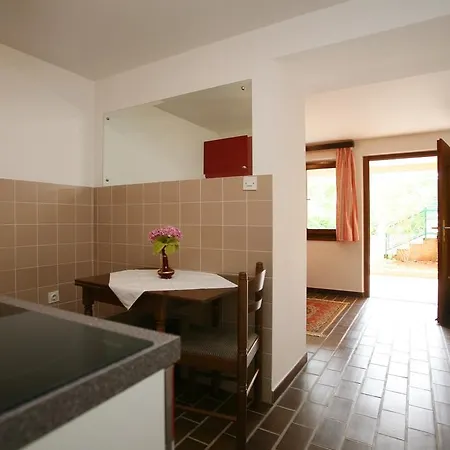 Apartment Neda - South *